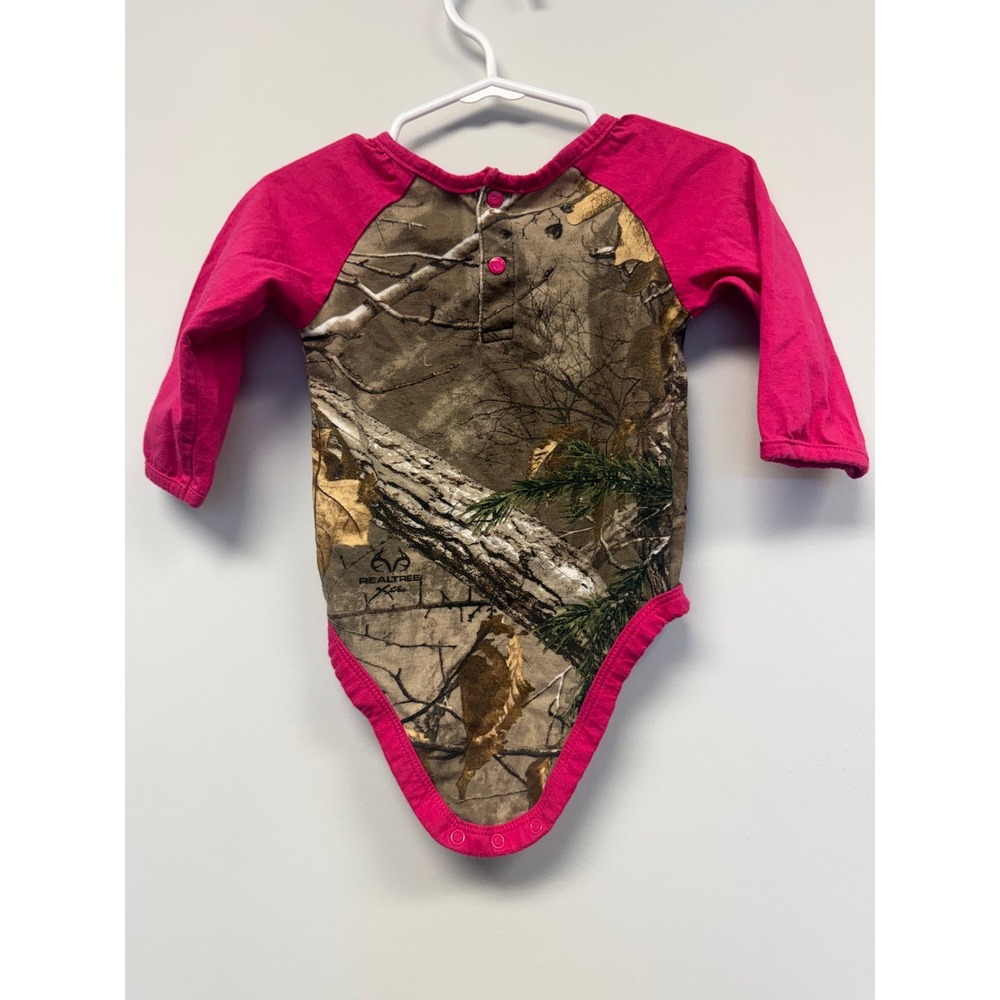Carhartt Baby Girls Pink Realtree Xtra Camo Long Sleeve Bodysuit 6M Raglan Logo - Picture 2 of 4